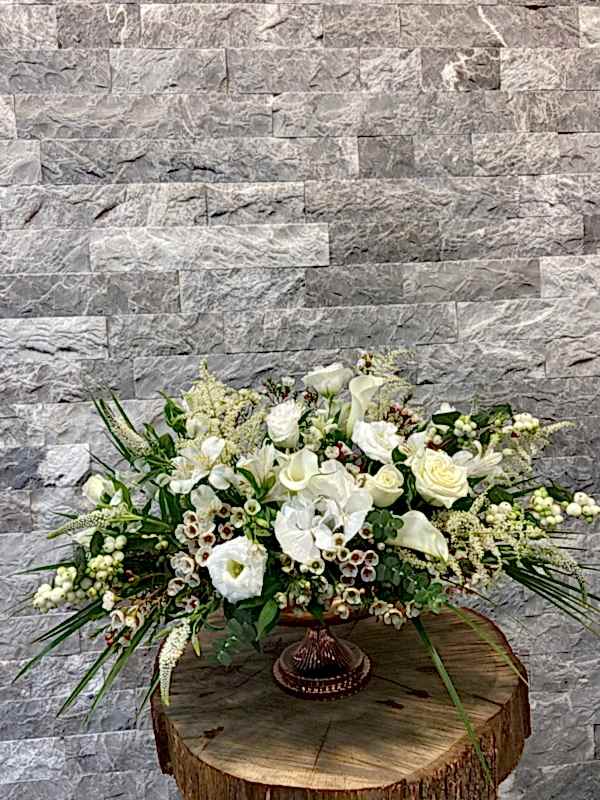 Calla Bronz Vazoda Beyaz Aranjman